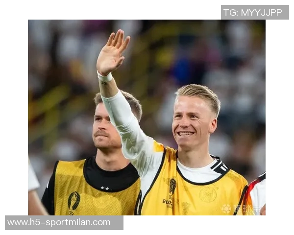 德天空报道杜塞尔多夫签下多特21岁前锋保利纳转会费仅为40万欧元